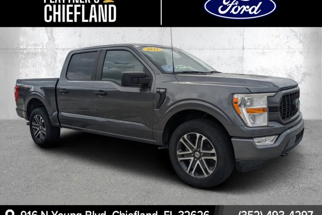 2022 Ford F-150 XL photo 1