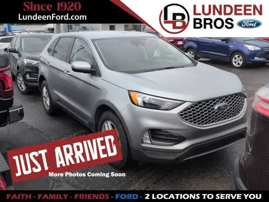 2024 Ford Edge SEL photo 1