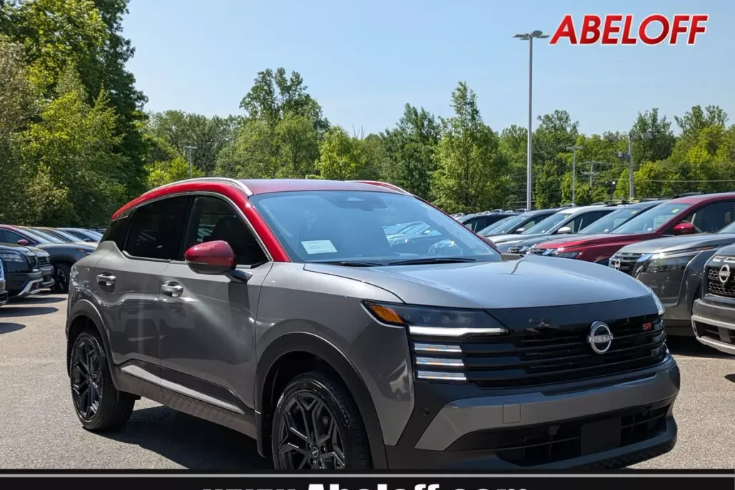 2025 Nissan Kicks SR photo 1
