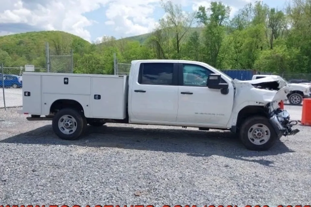2024 Gmc Sierra Pro photo 1