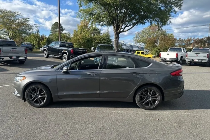 2018 Ford Fusion S photo 1