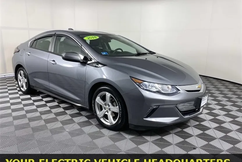 2018 Chevrolet Volt LT photo 1