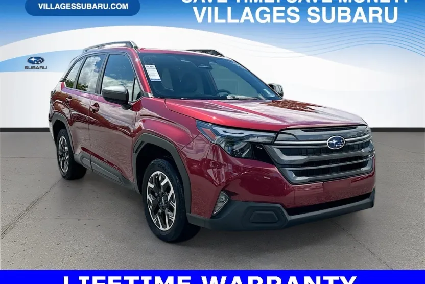 2025 Subaru Forester Premium photo 1