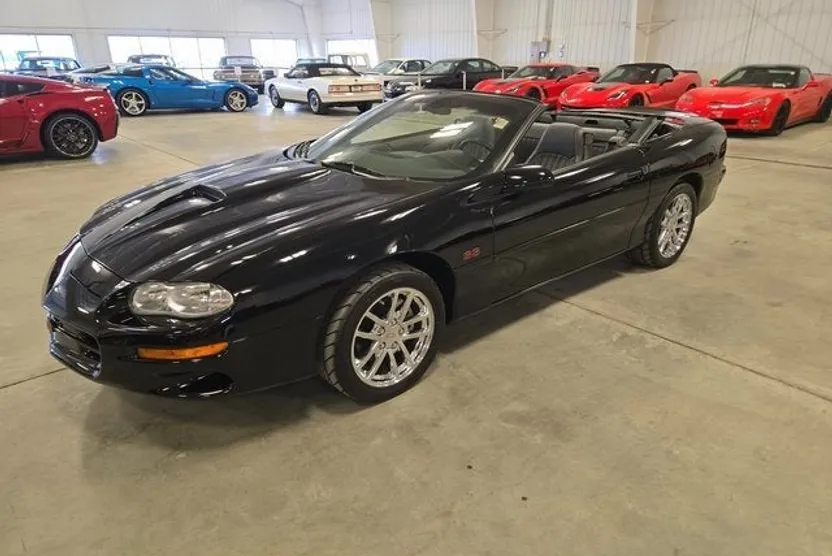 2002 Chevrolet Camaro Z28 photo 1