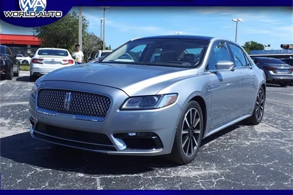 2020 Lincoln Continental Reserve photo 1