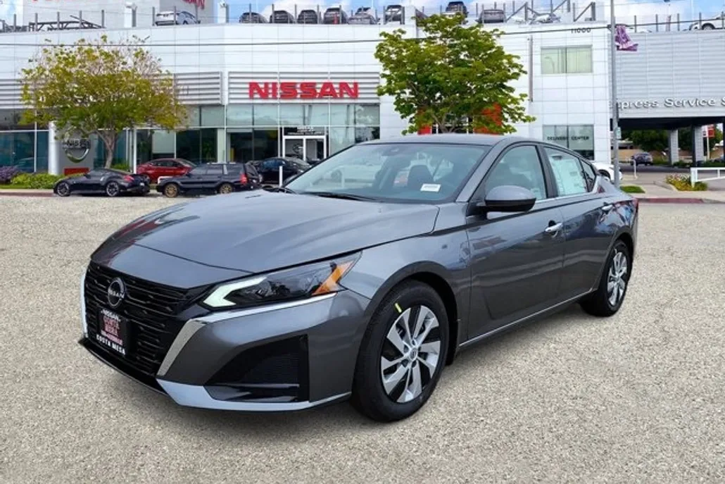 2025 Nissan Altima 2.5 S photo 1