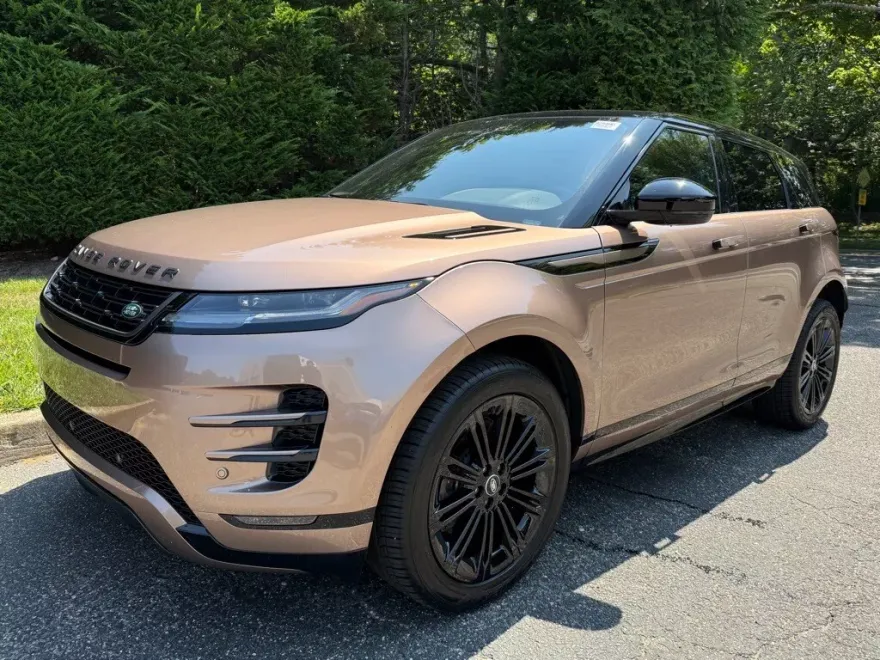 2025 Land Rover Range Rover Evoque Dynamic SE photo 1