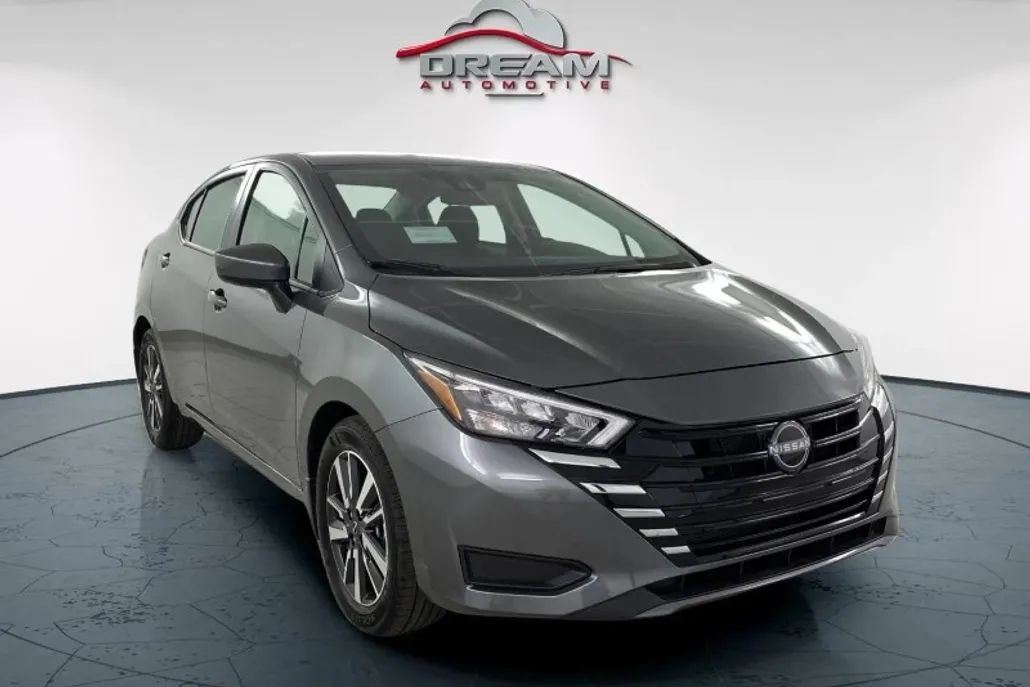 2025 Nissan Versa SV photo 1