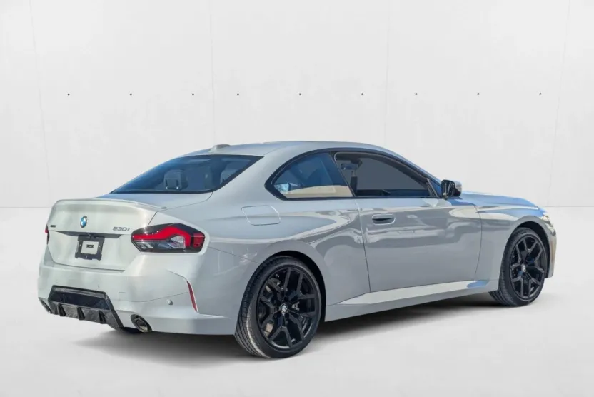 2025 Bmw 230i xDrive Coupe photo 1