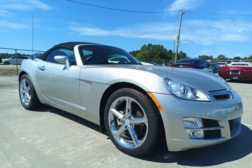 2007 Saturn Sky Convertible photo 1