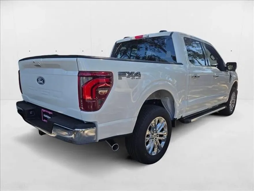 2025 Ford F-150 Lariat photo 1
