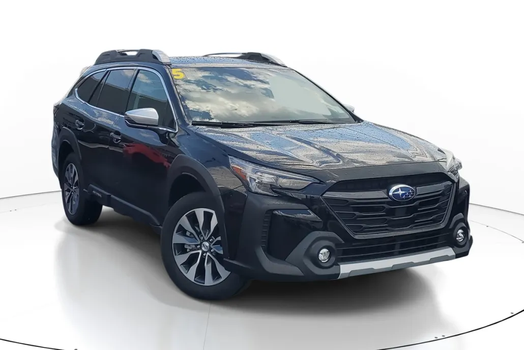 2025 Subaru Outback Touring photo 1