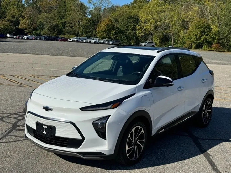 2023 Chevrolet Bolt EUV Premier photo 1