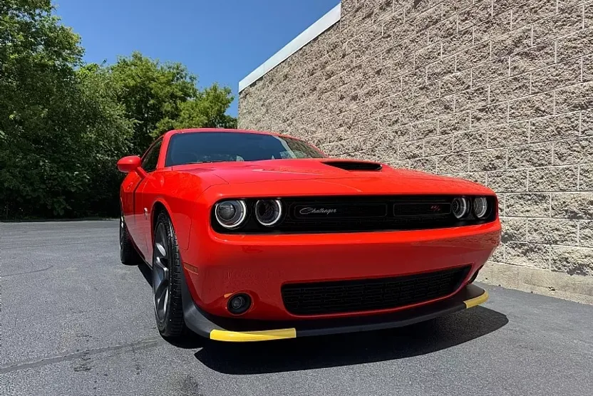 2023 Dodge Challenger R/T Scat Pack photo 1