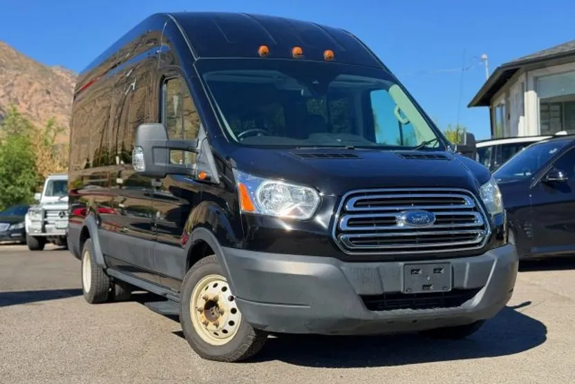 2019 Ford Transit XLT Van photo 1