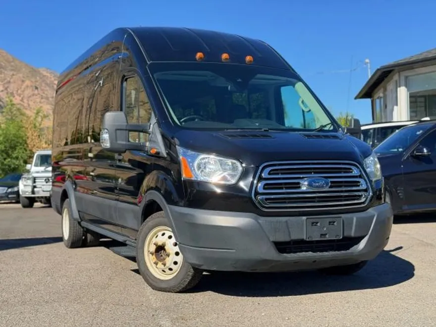 2019 Ford Transit XLT Van photo 1