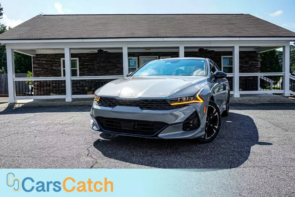 2023 Kia K5 GT-Line photo 1