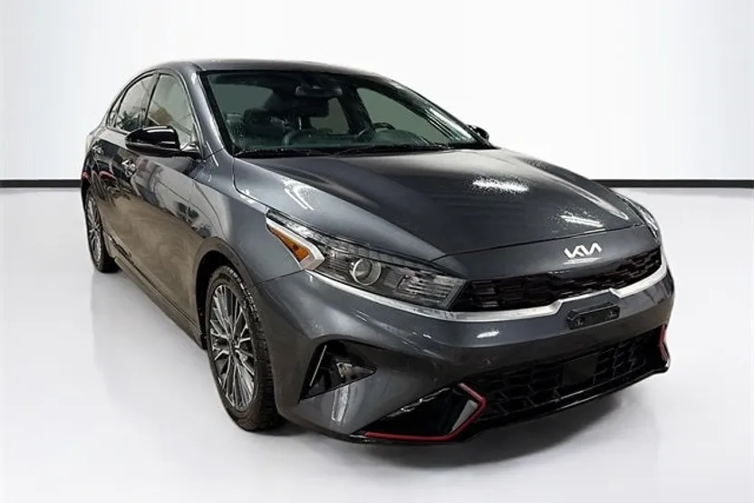 2023 Kia Forte GT-Line photo 1