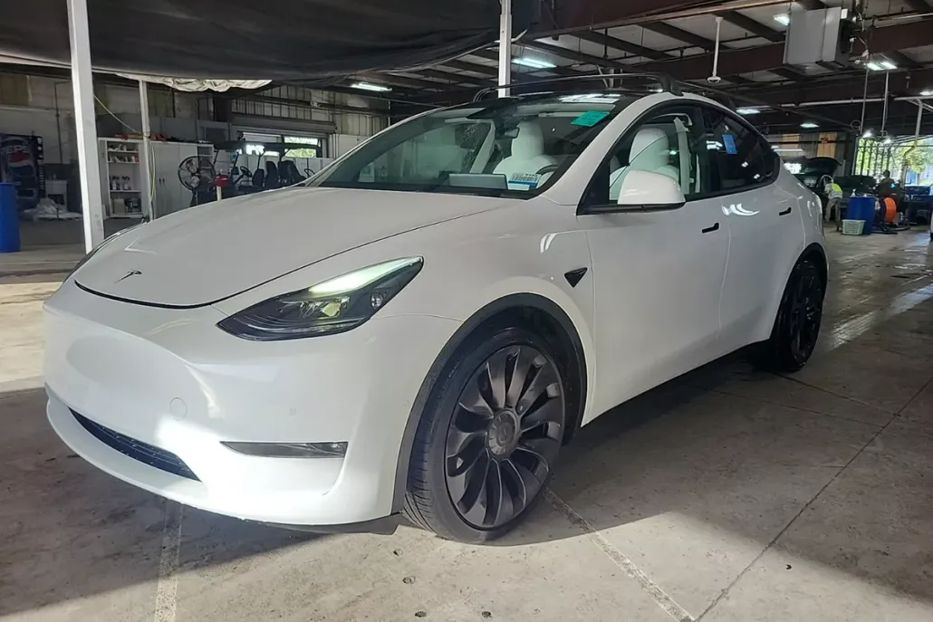 2022 Tesla Model Y Performance photo 1