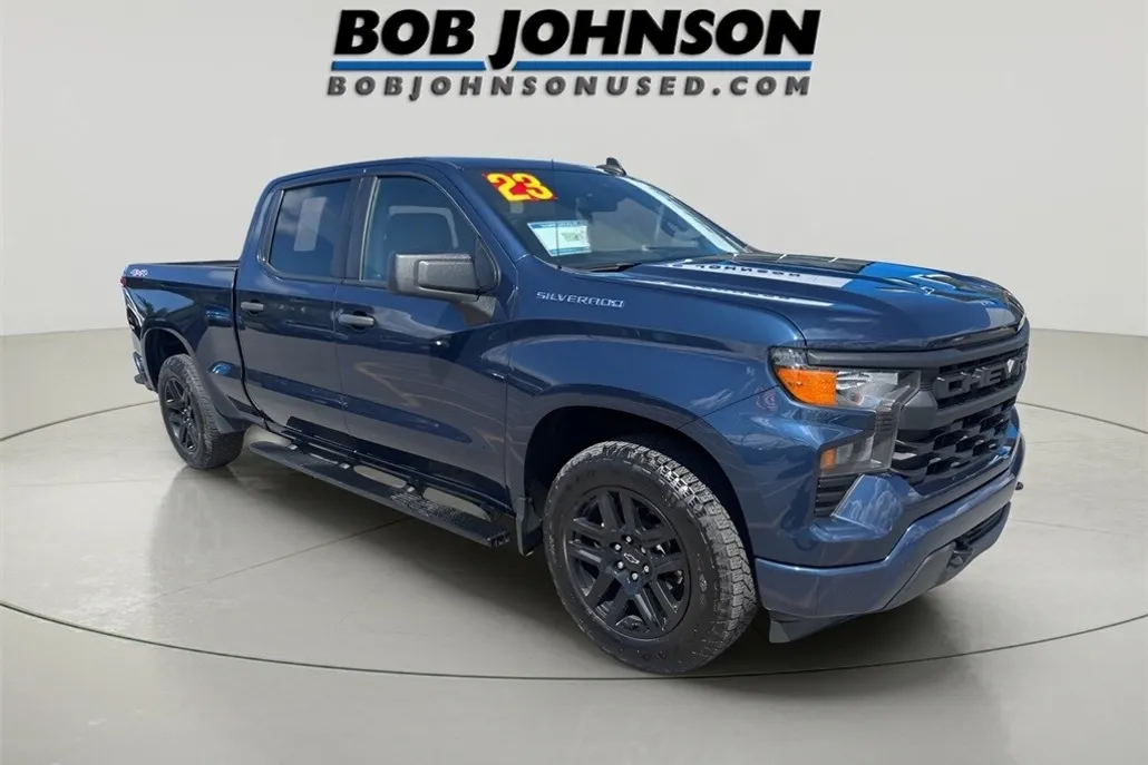2023 Chevrolet Silverado 1500 Custom photo 1