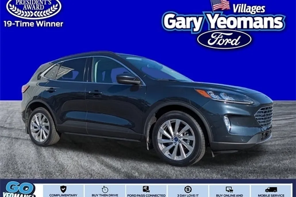 2022 Ford Escape Titanium photo 1