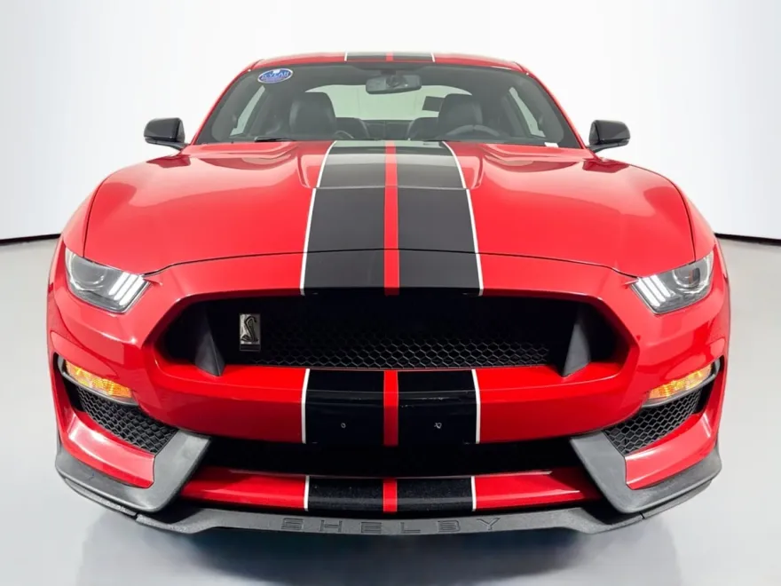 2016 Ford Mustang Shelby GT350 photo 2