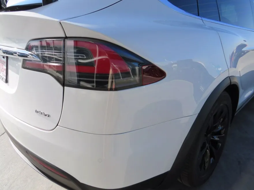 2017 Tesla Model X 100D photo 31