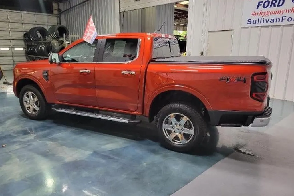 2024 Ford Ranger Lariat photo 1