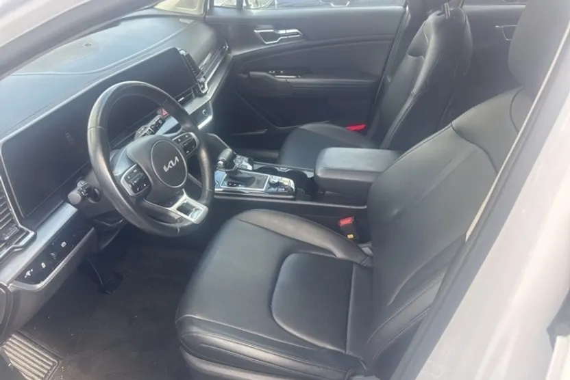 2023 Kia Sportage EX photo 1