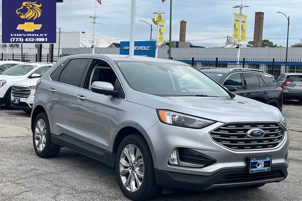 2022 Ford Edge Titanium photo 1