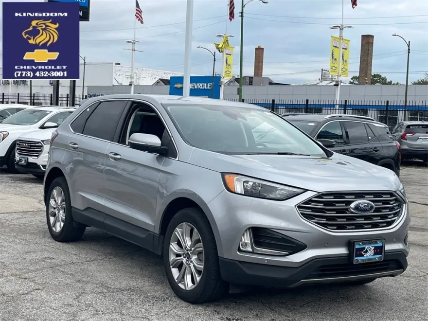 2022 Ford Edge Titanium photo 1