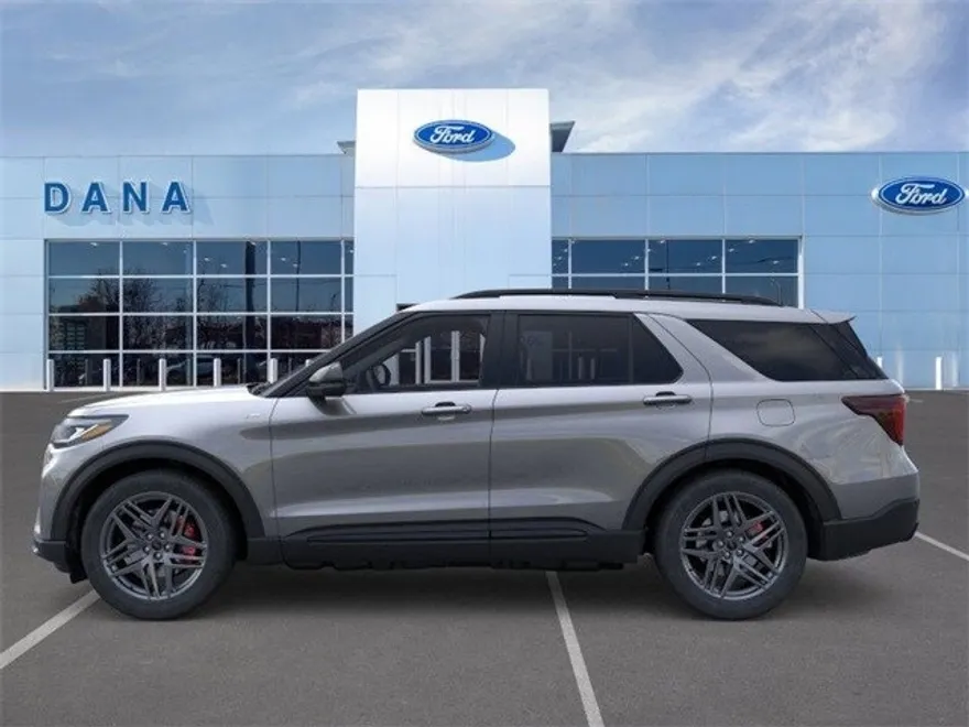 2025 Ford Explorer ST-Line photo 1