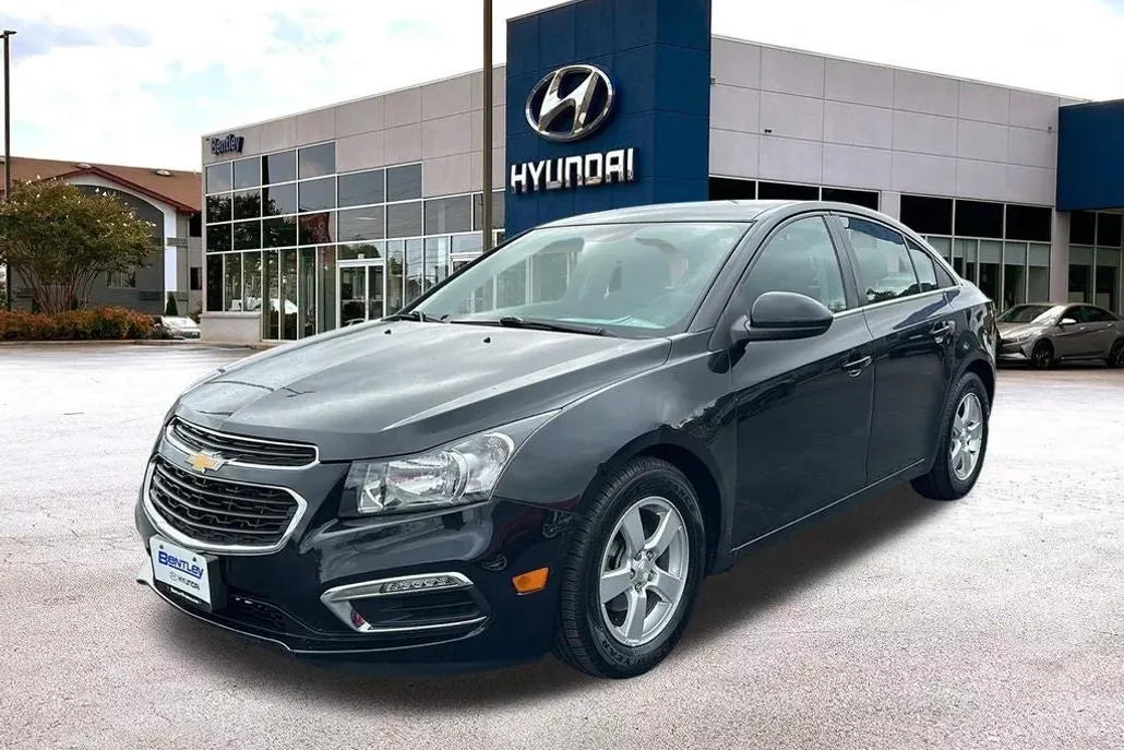 2015 Chevrolet Cruze photo 1