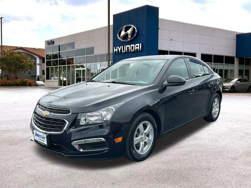 2015 Chevrolet Cruze photo 1