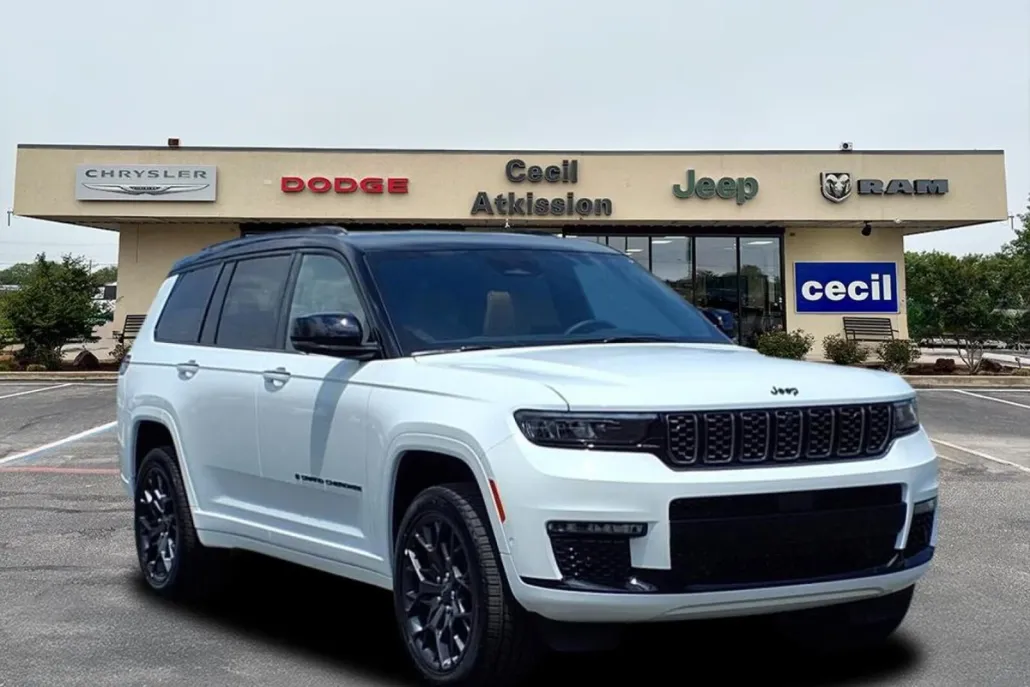 2025 Jeep Grand Cherokee L Summit photo 1