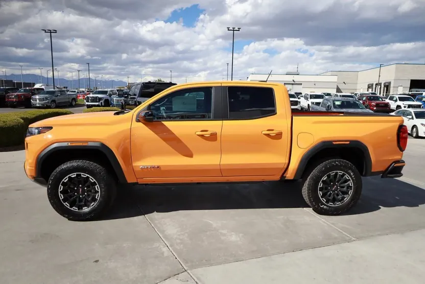 2026 Gmc Canyon AT4 photo 1