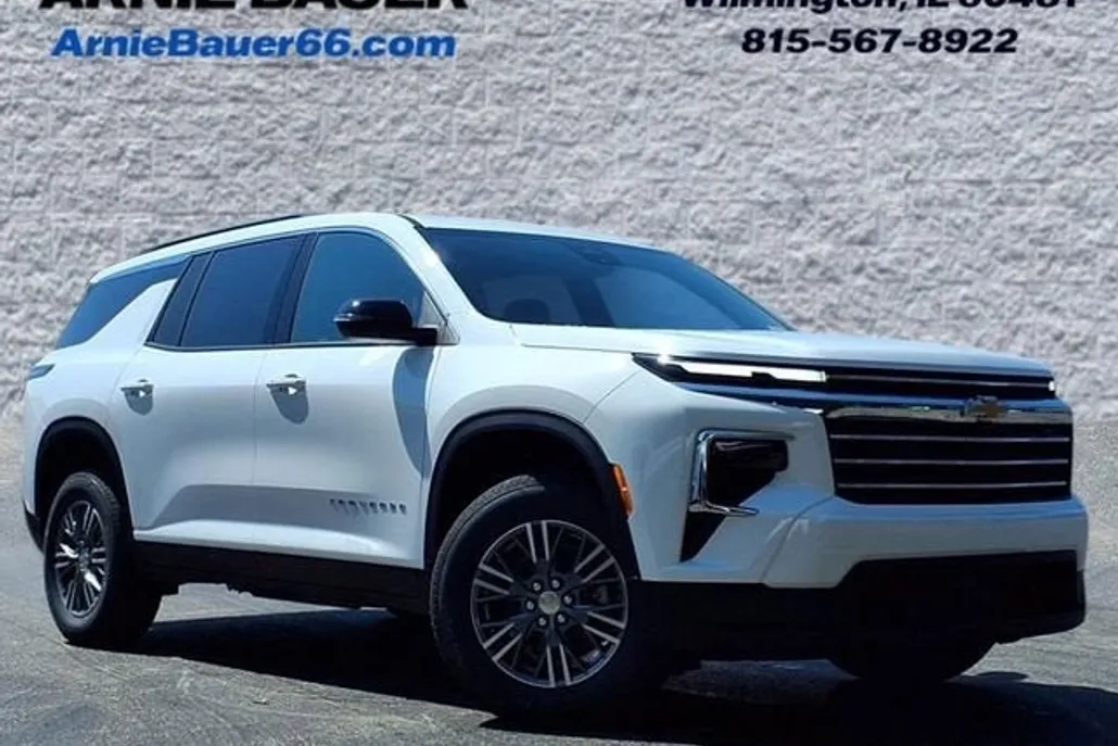 2026 Chevrolet Traverse photo 1