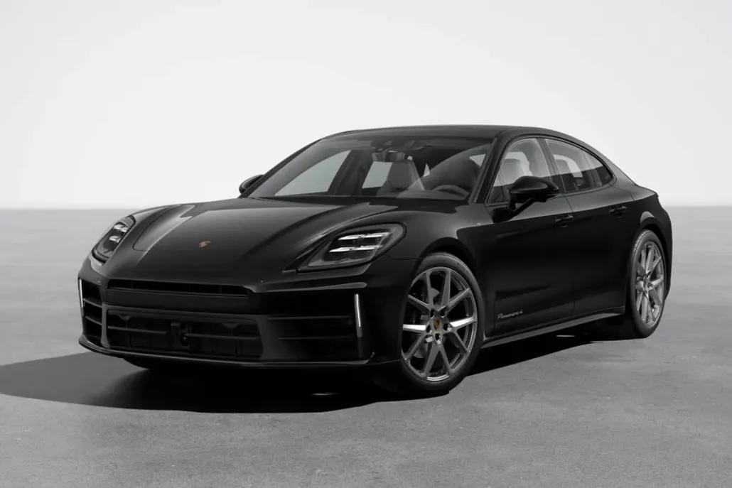 2025 Porsche Panamera 4 photo 1