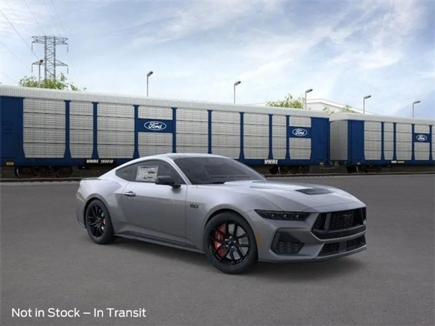 2025 Ford Mustang GT photo 1