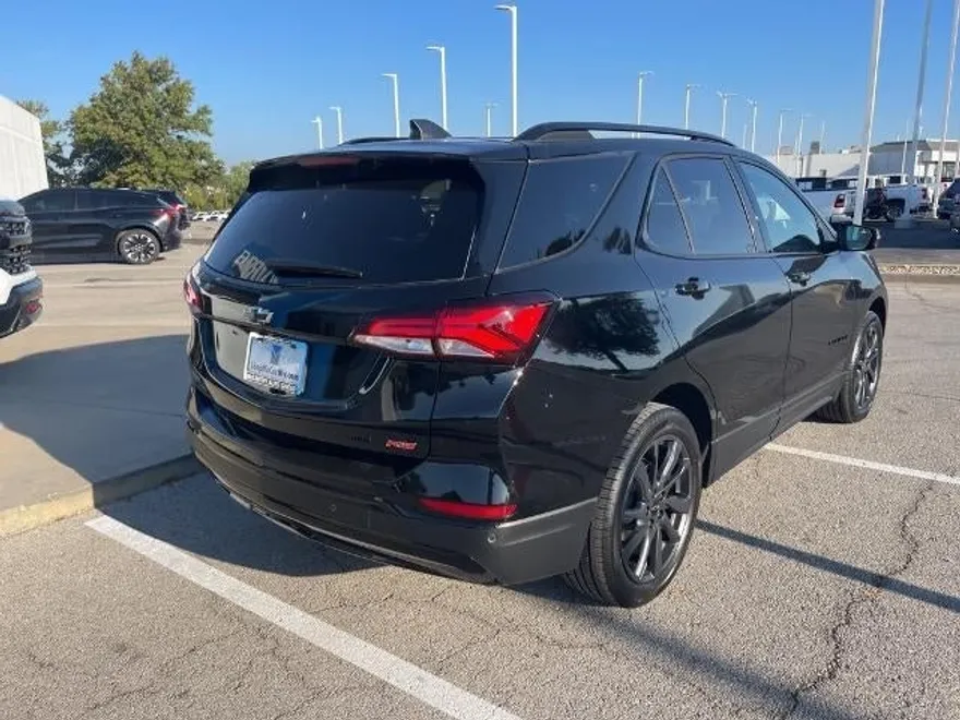 2024 Chevrolet Equinox RS photo 1