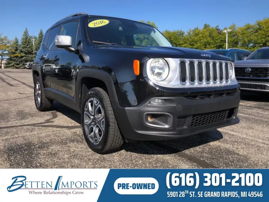 2016 Jeep Renegade Limited photo 1