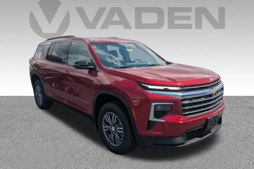 2025 Chevrolet Traverse photo 1