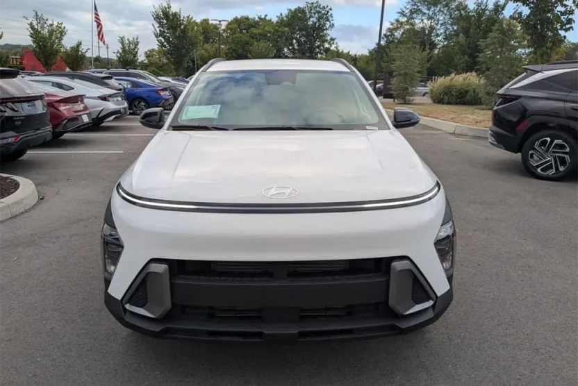 2026 Hyundai Kona SEL photo 1