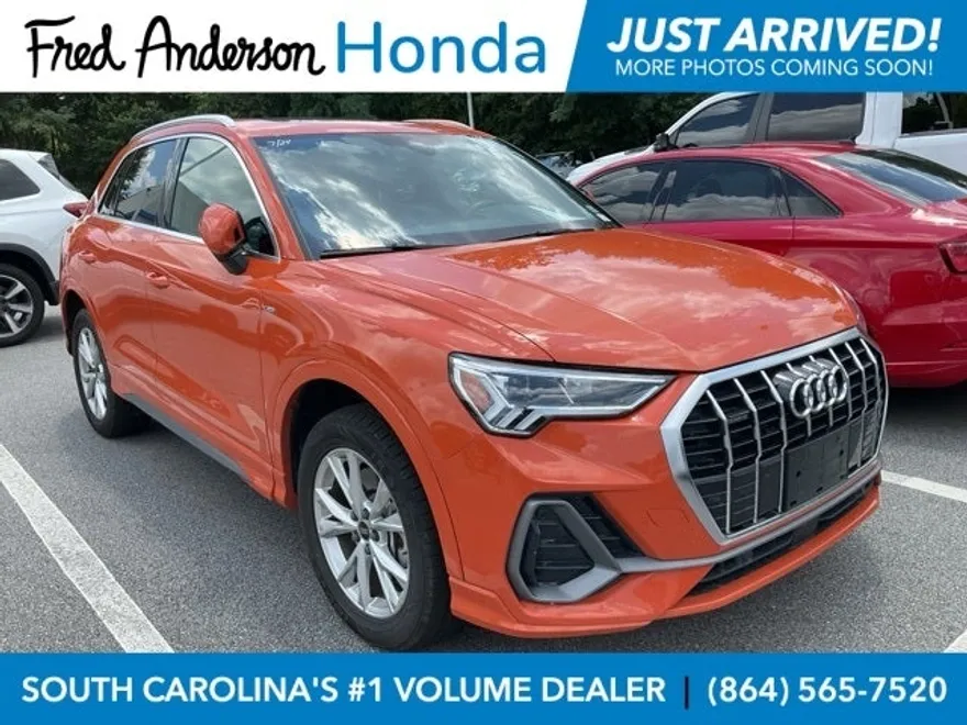 2024 Audi Q3 45 TFSI S line Premium photo 1