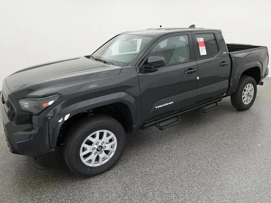 2025 Toyota Tacoma SR5 photo 1
