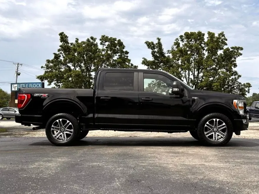 2021 Ford F-150 XL photo 1