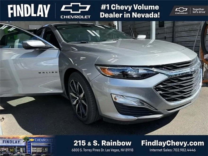 2023 Chevrolet Malibu RS photo 1