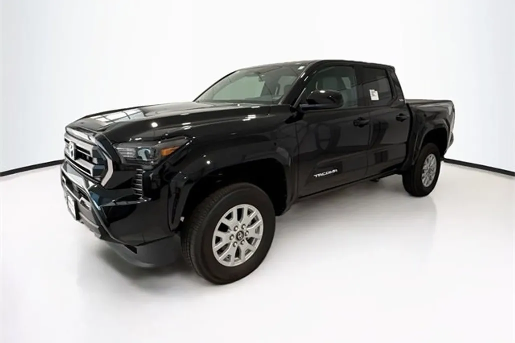 2025 Toyota Tacoma SR5 photo 1
