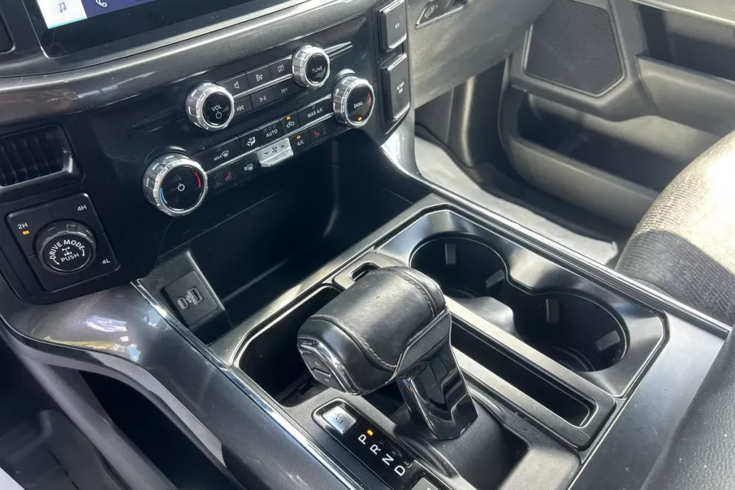 2023 Ford F-150 XLT photo 1