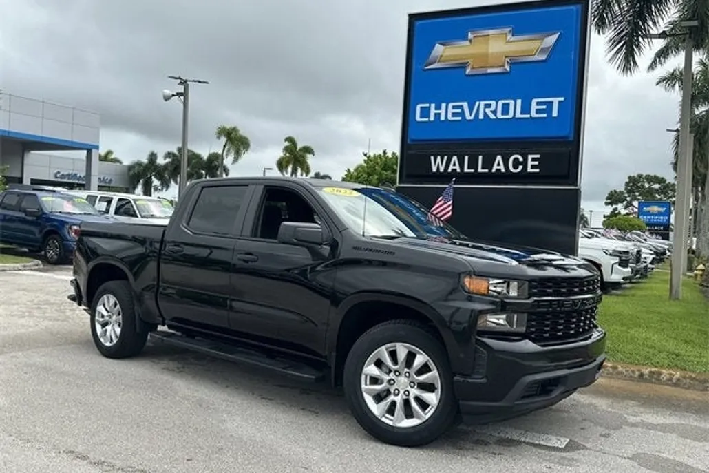 2022 Chevrolet Silverado 1500 Custom photo 1